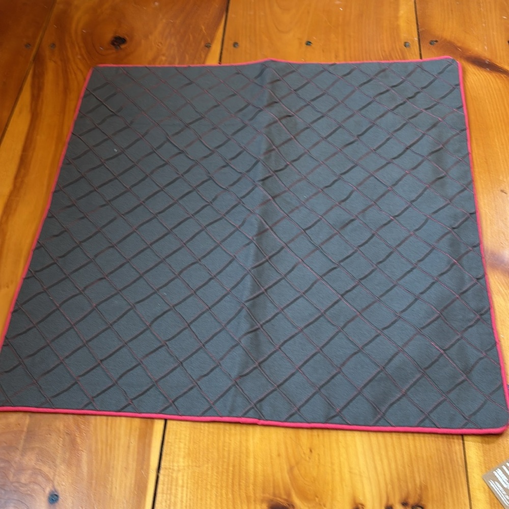 New! 24" x 24" Diamond Blocking Hibiscus Anthracite Cushion Pillow Cover